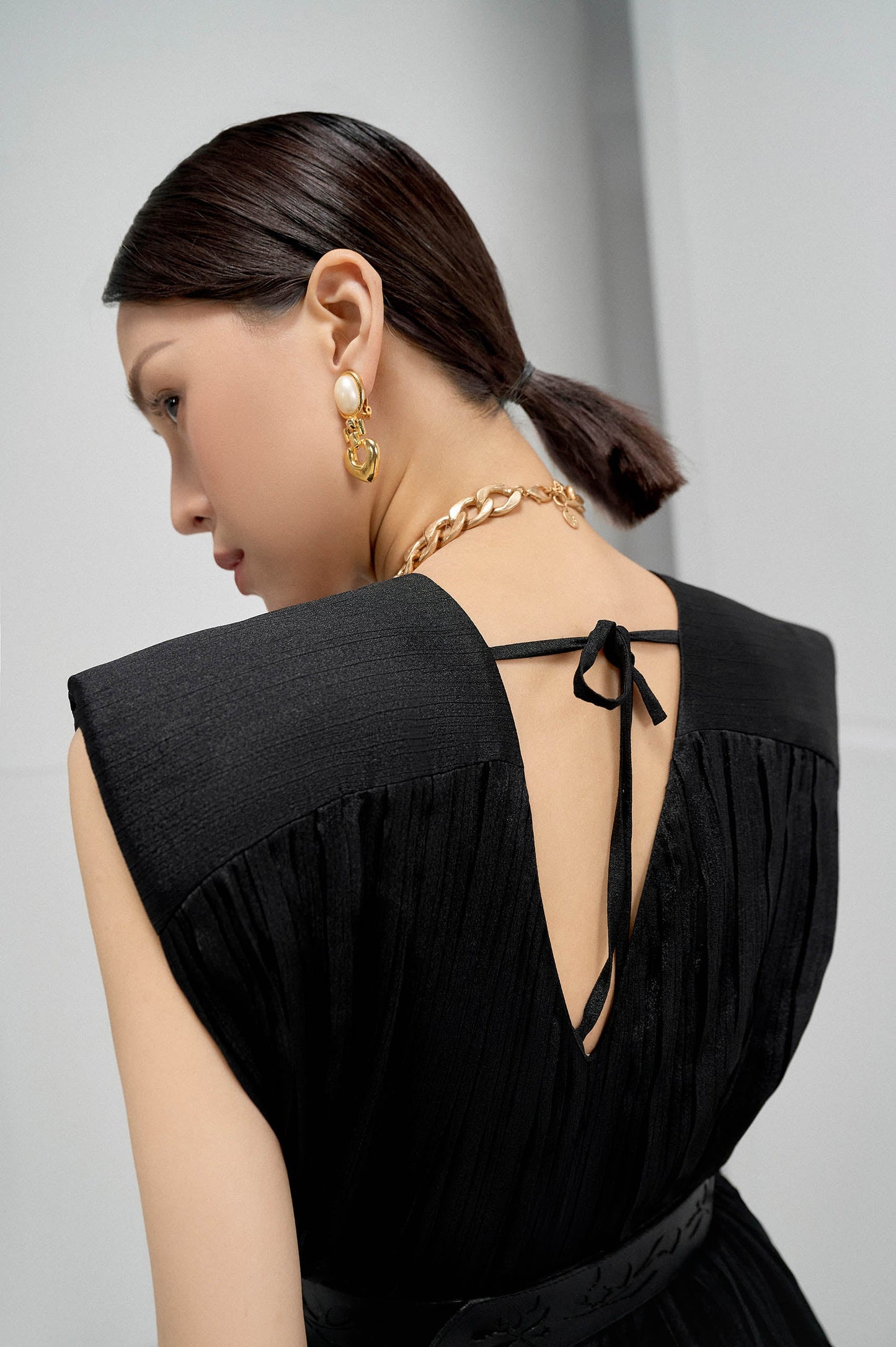 Black Square Shoulder Tunic Dress image 4