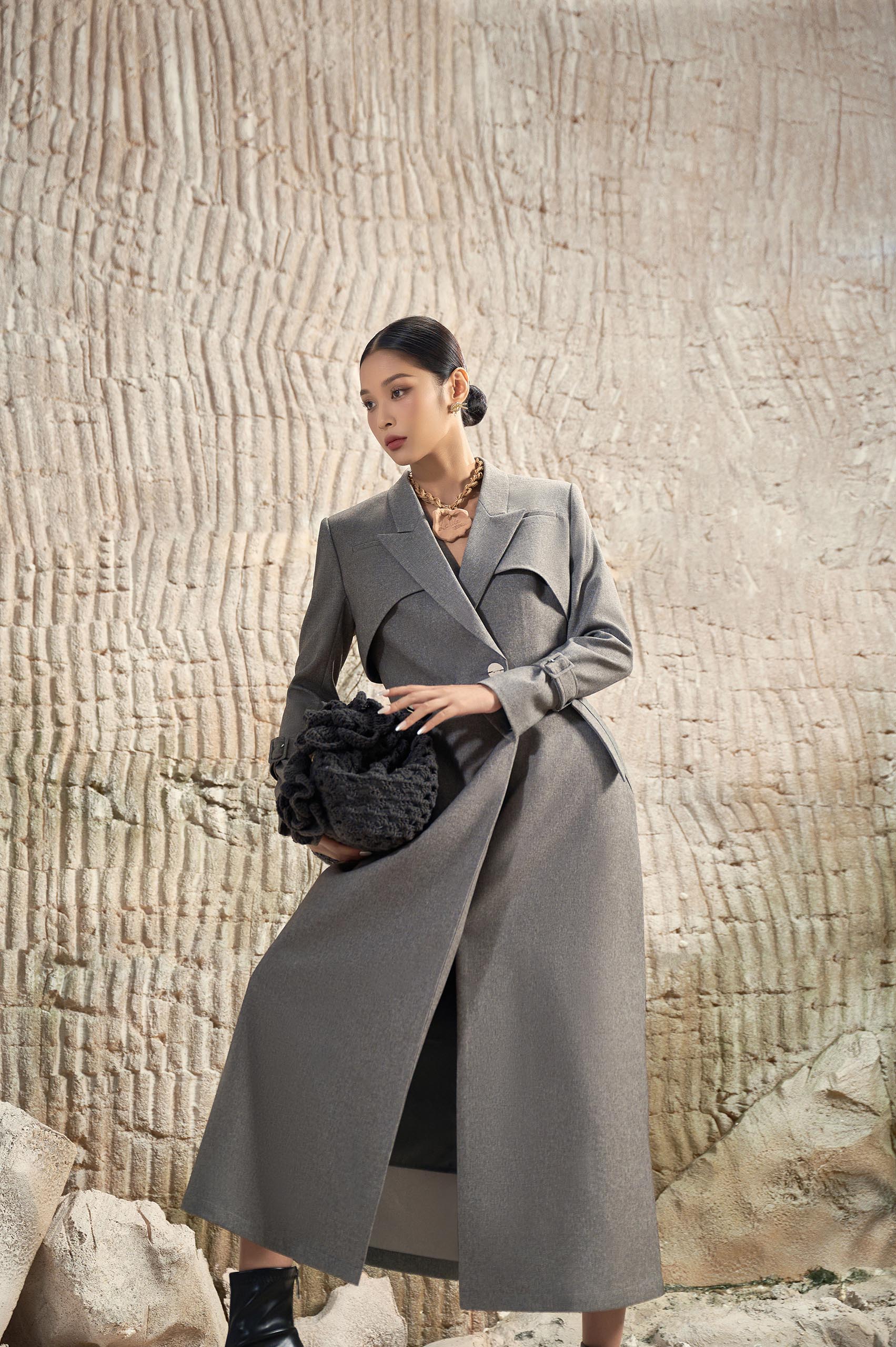 Clay Chic Blazer Croptop image 2