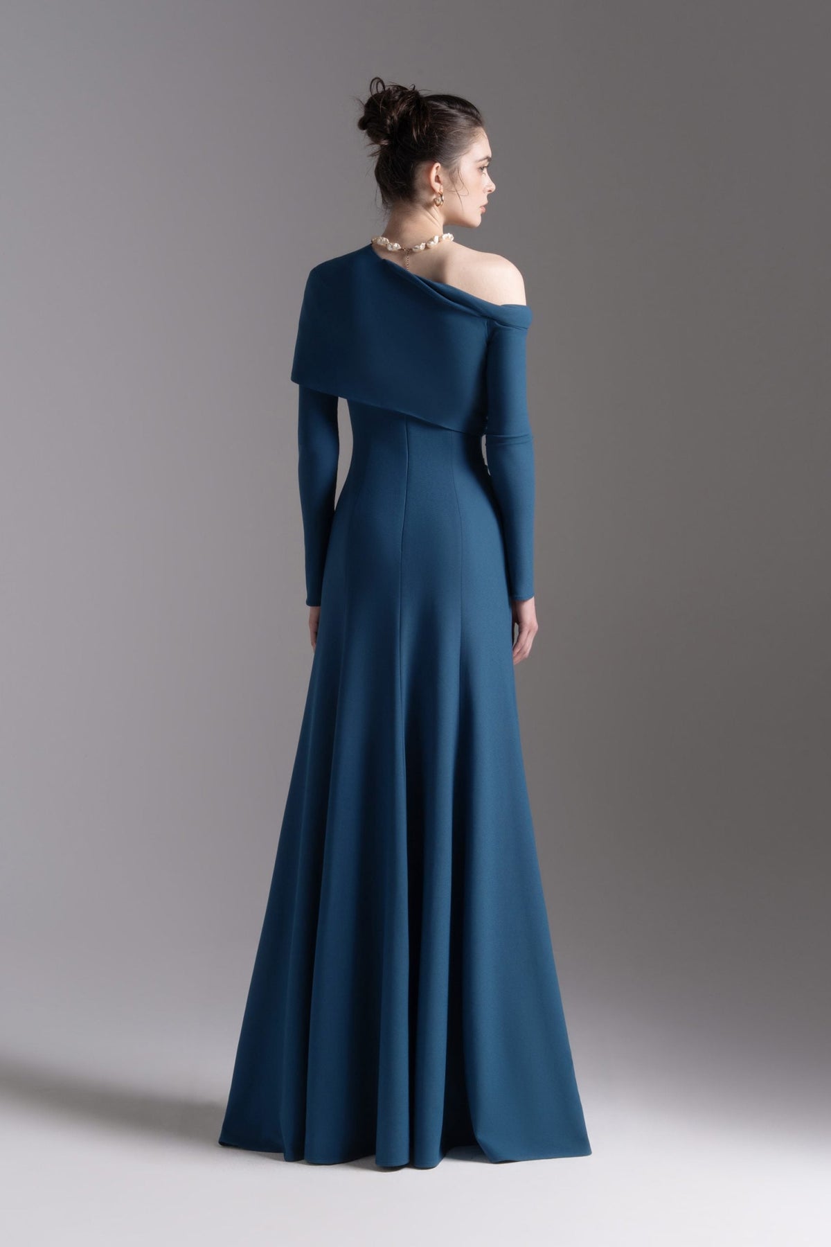 Twist Silhouette Dress image 2