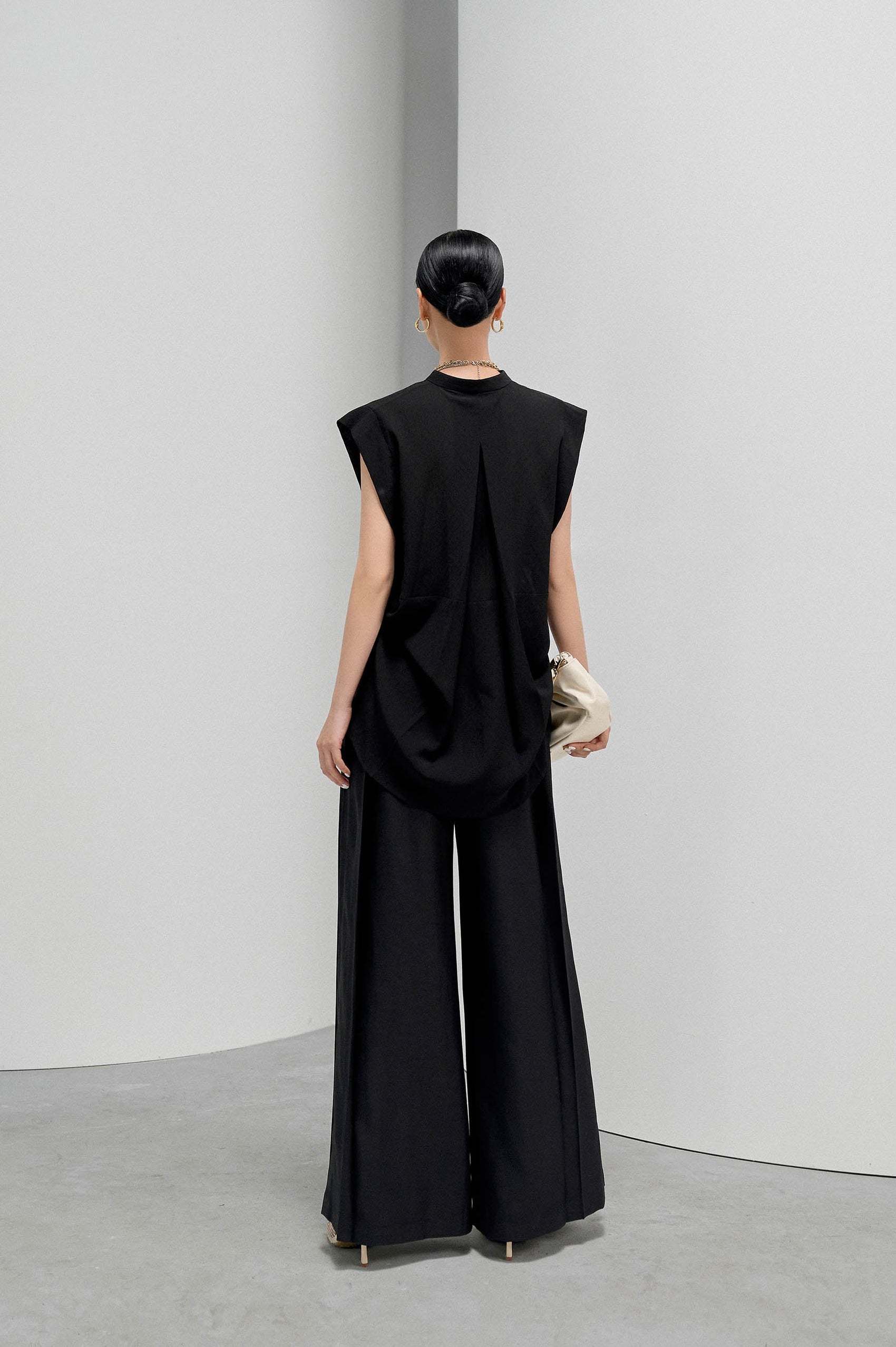 Black Breeze Straight Pants image 1