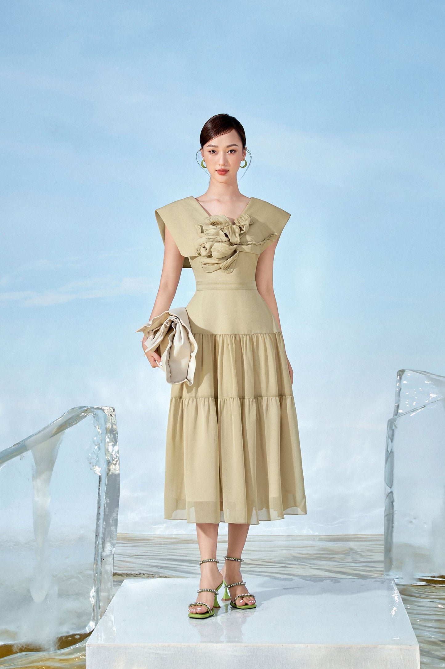 Ginger Sweetheart Neck Dress image 0