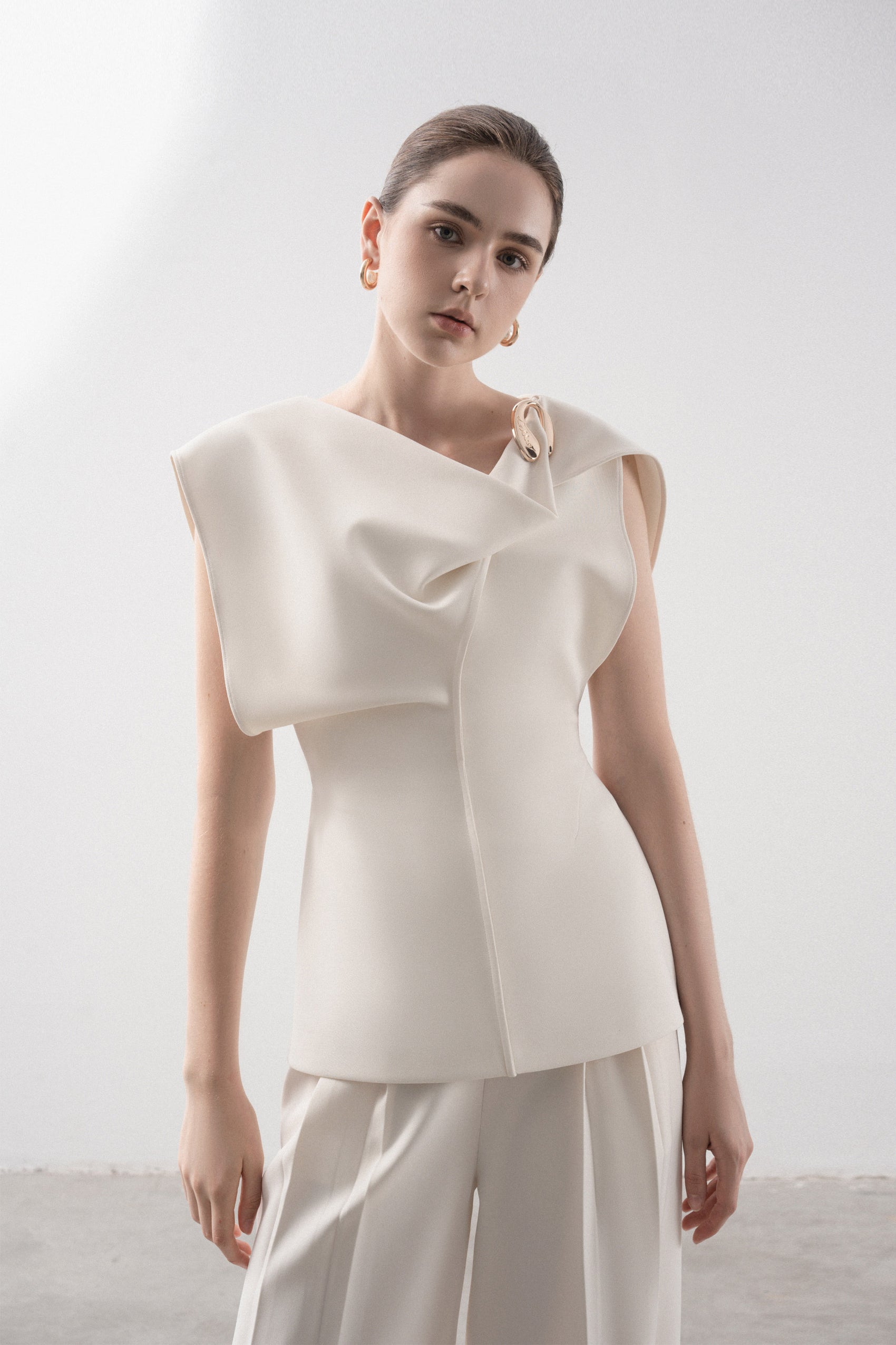 Asymmetrical Cape Sleeves Set