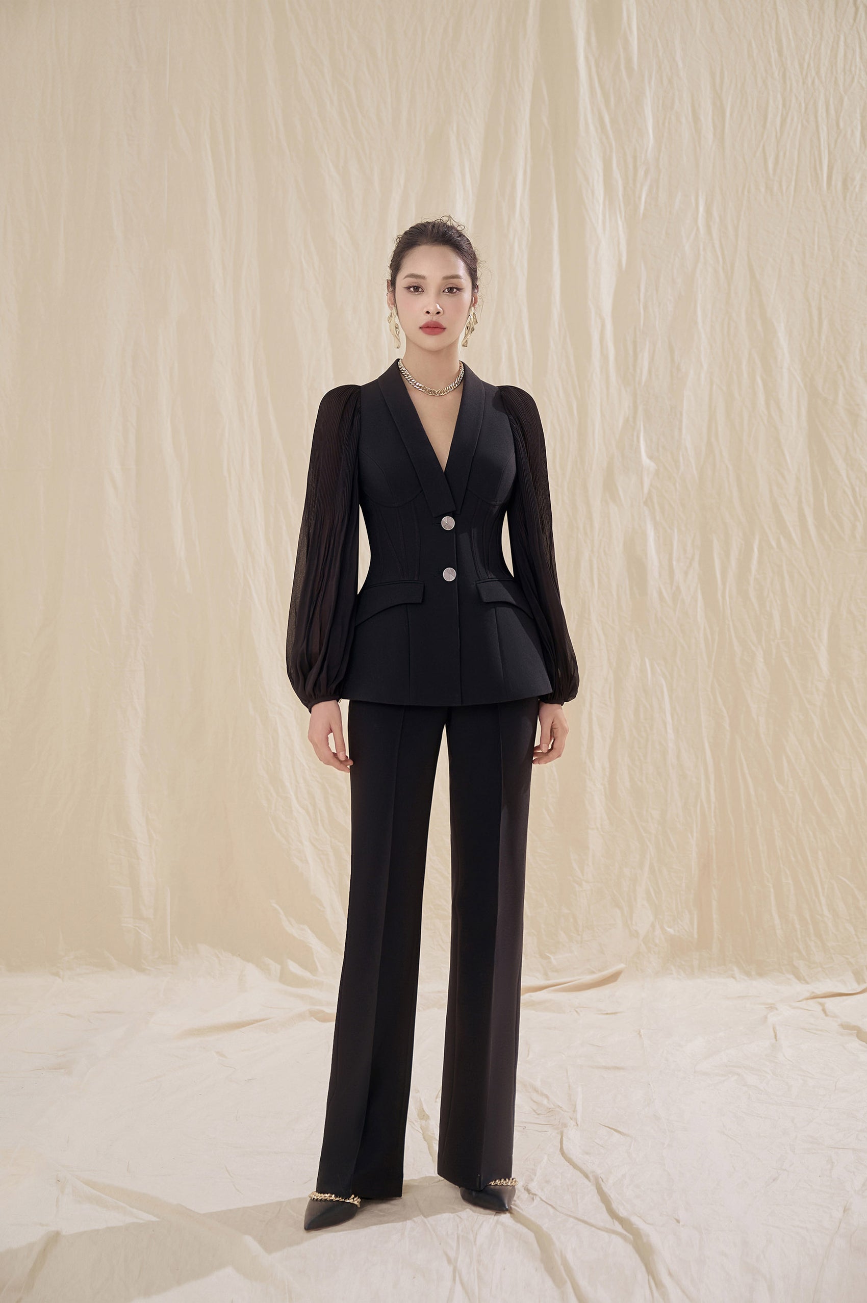 Sana Black Puffy Sleeves Set Design