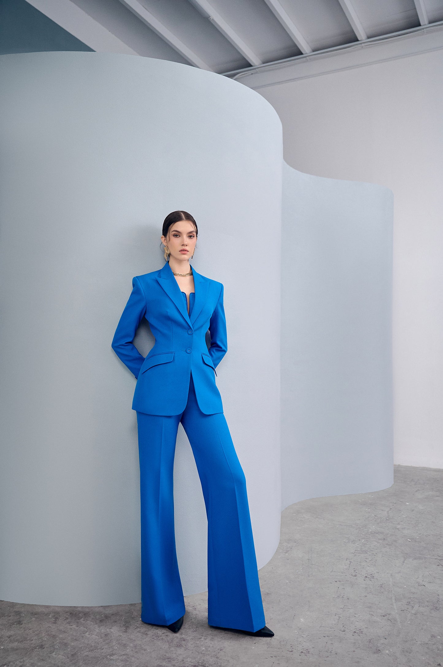 Zayla Sapphire Set Design