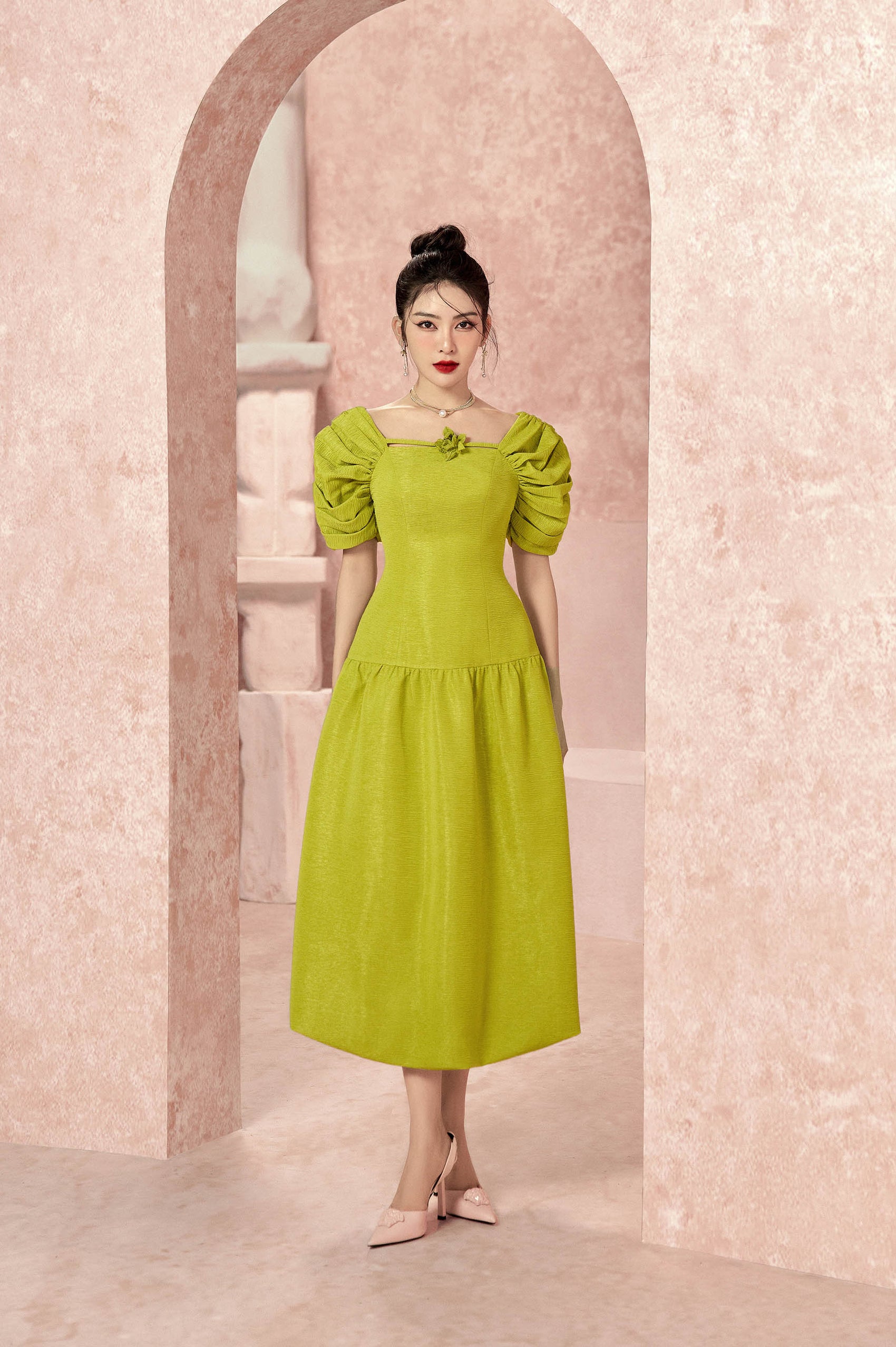 Calla Puffy Sleeves Dress
