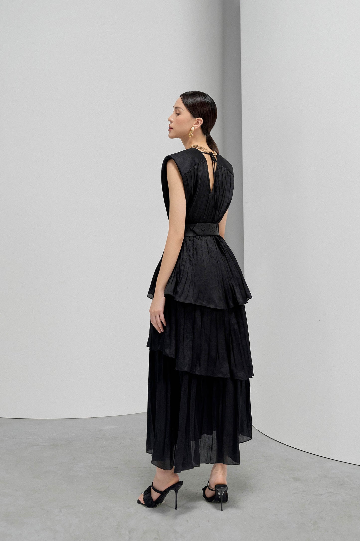Black Square Shoulder Tunic Dress image 1