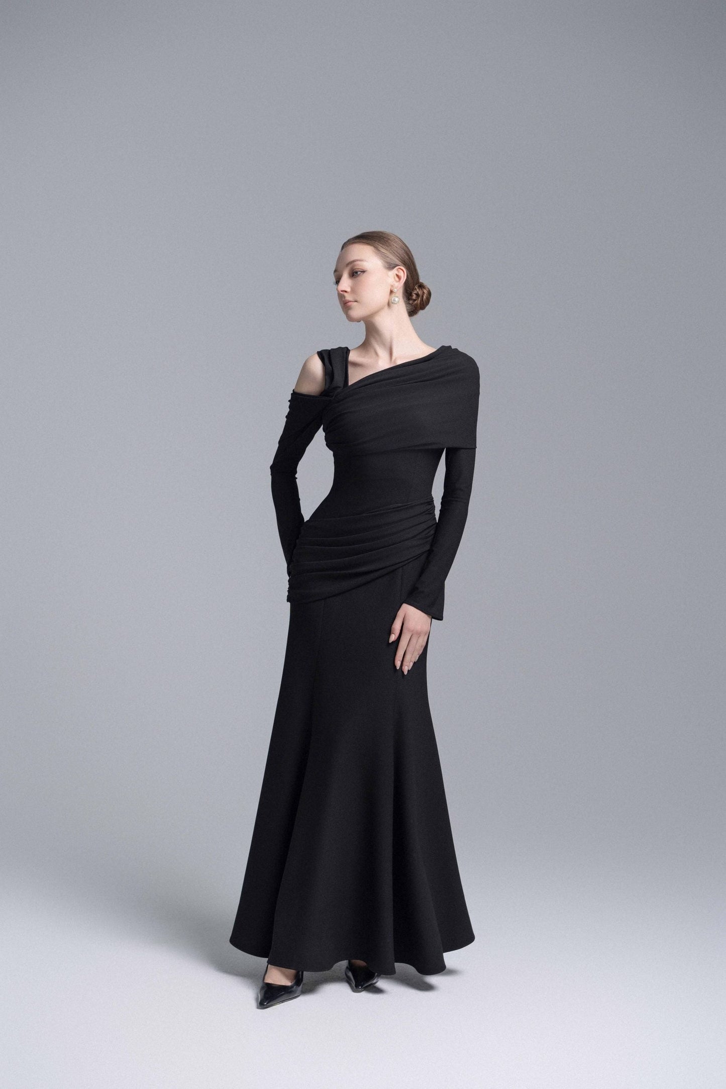 Black Twisted Shoulder Midi Dress image 1